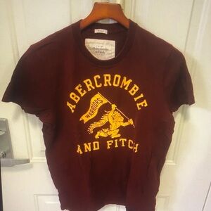 Abercrombie & Fitch Maroon T-Shirt